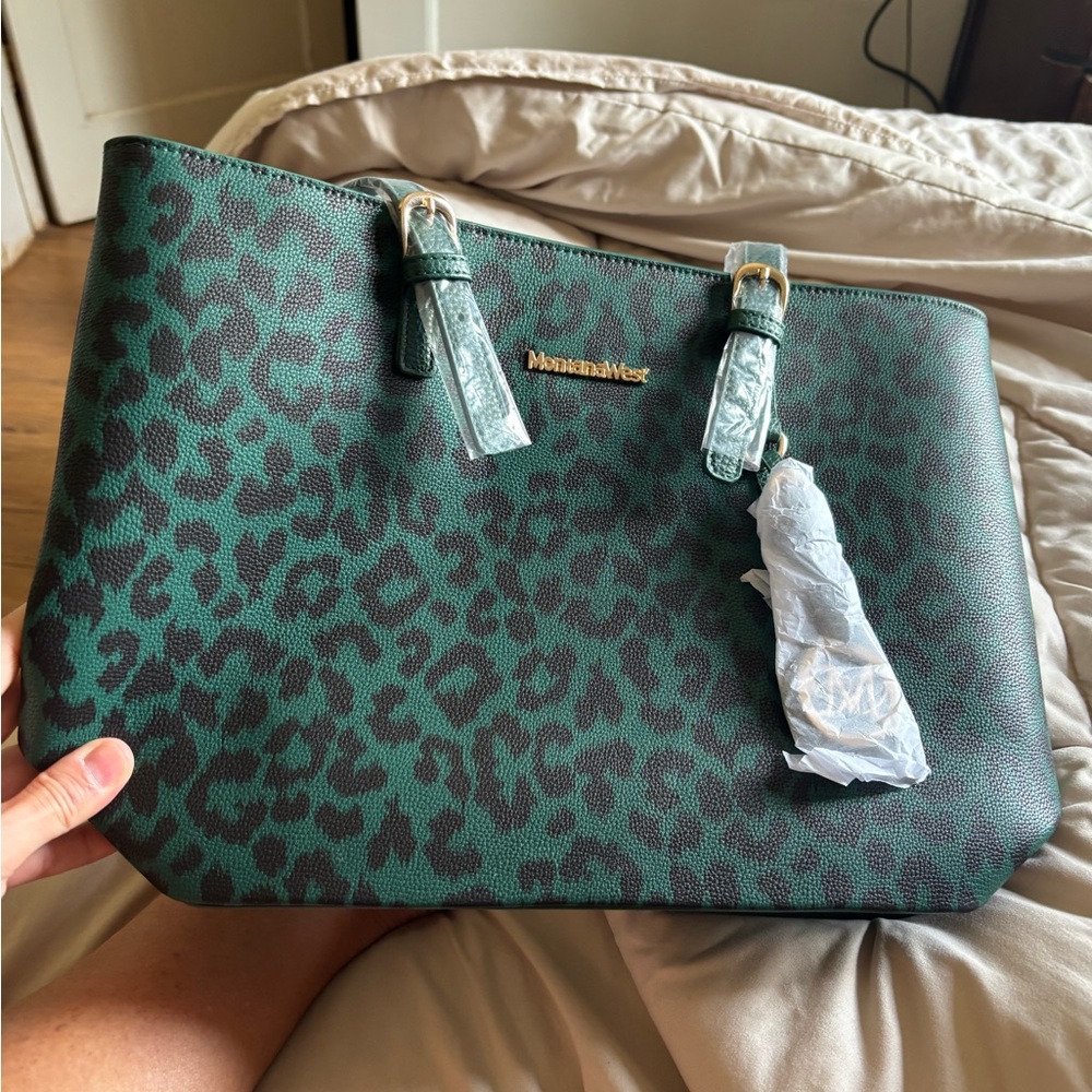 Montana West Green purse with Leopard Print and goldHardware